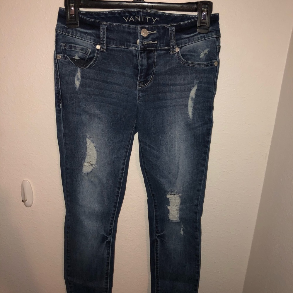 Vanity distressed jeans